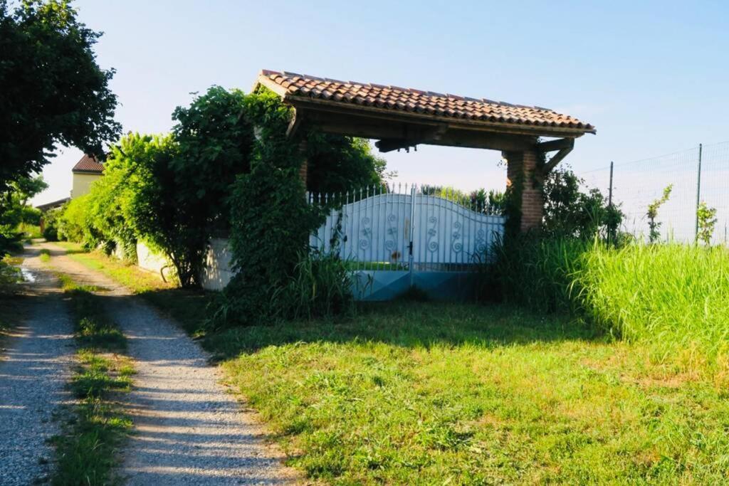 La Casa Nei Campi Villa Badia Pavese Exterior photo